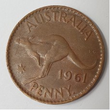 AUSTRALIA 1961 .  ONE 1 PENNY . ERROR . PLANCHET FLAW ON ROO
